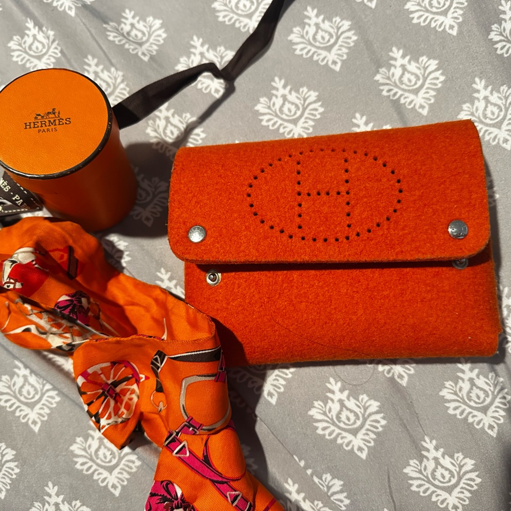 Hanes Orange Scarf and pouch